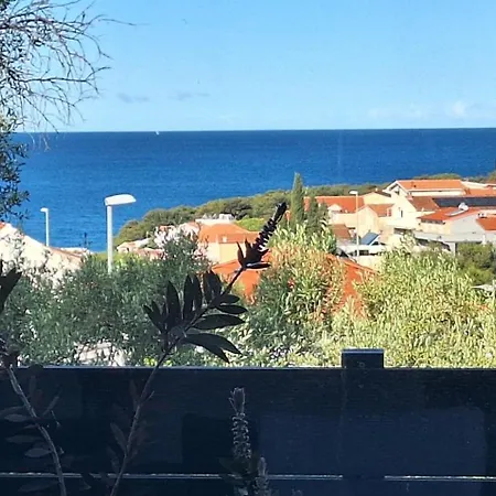 Appartement Barry Primošten