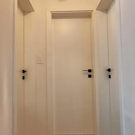 Apartament Barry